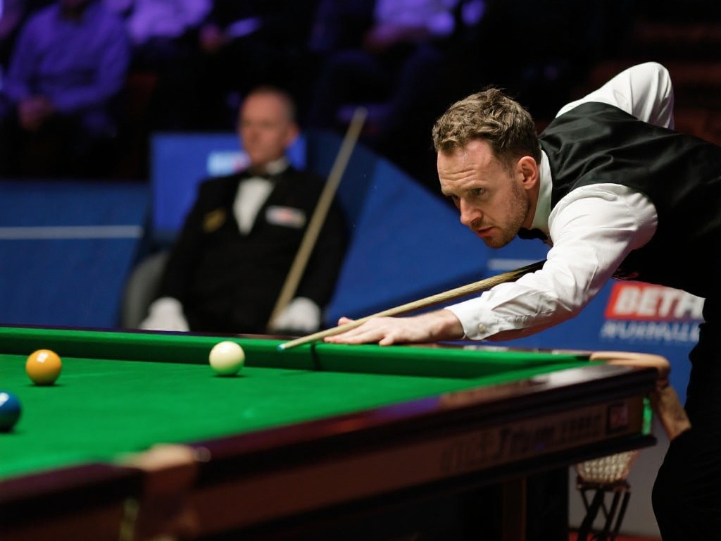 特鲁姆普惊险逆转布雷塞尔 成功晋级四强 特鲁姆普与布雷塞尔的这场比赛不仅在竞技水