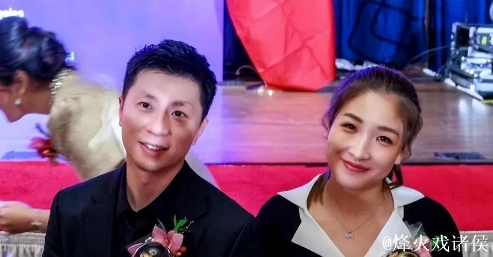 马龙刘诗雯三里屯同框,冷白皮龙队状态佳 马龙刘诗雯三里屯同框,冷白皮龙队状态佳