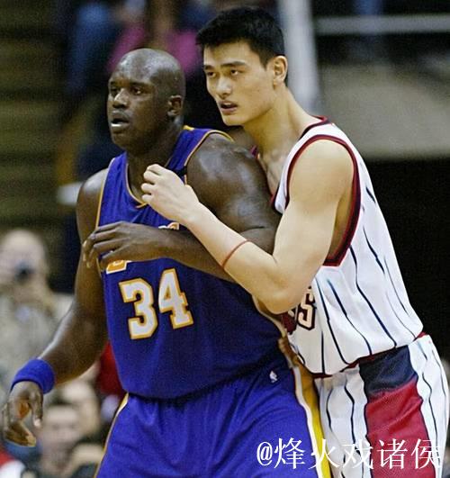 姚明谈奥尼尔:我跟他根本不是一个等级,能打个有来有回纯属我运气好 姚明谈奥尼尔:我跟他根本不是一个等级,能打个有来有回纯属我运气好