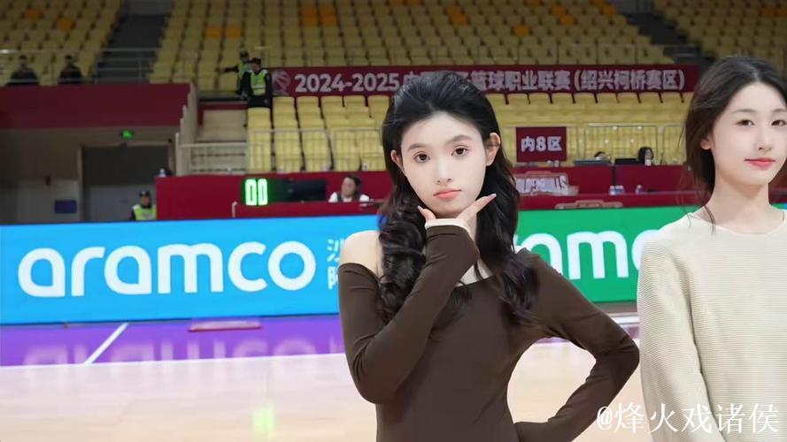 浙江男篮啦啦队社媒分享舞蹈：CBA开始啦！跟上步伐