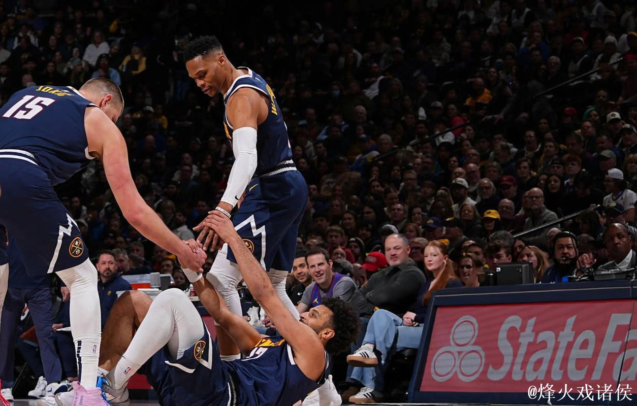 约基奇34+13主宰全场，威少两双詹姆斯仅18分，掘金大胜湖人